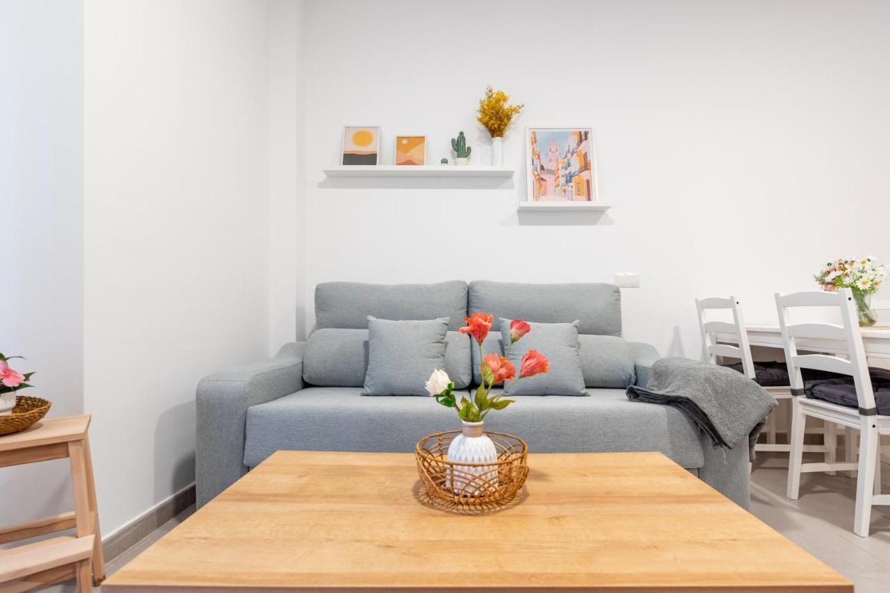 Wintowinrentals Superb New-Look Apartment Malaga Ngoại thất bức ảnh